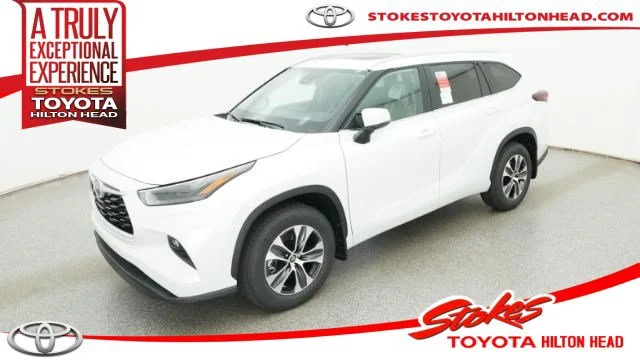New 2026 Wind Chill Pearl Toyota XLE image 1
