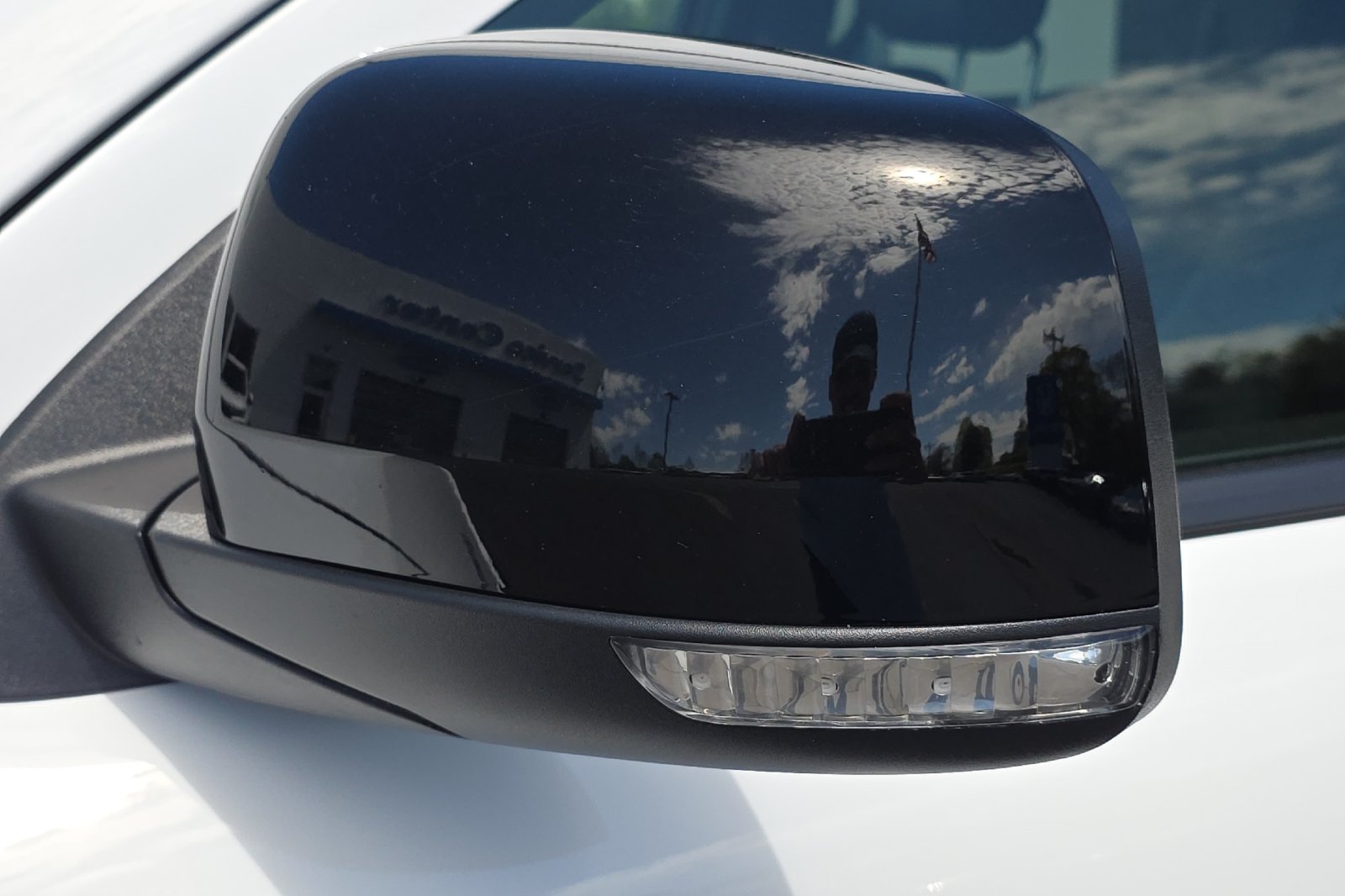 Used 2025 White Knuckle Clearcoat Dodge R/T image 31
