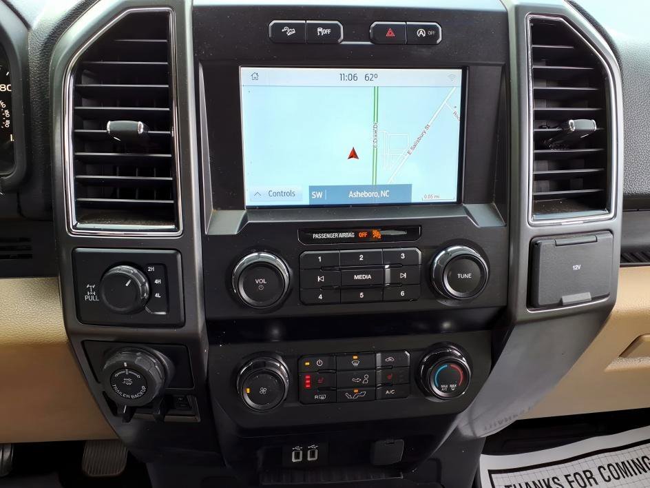 Used 2020 Iconic Silver Metallic Ford XLT image 17