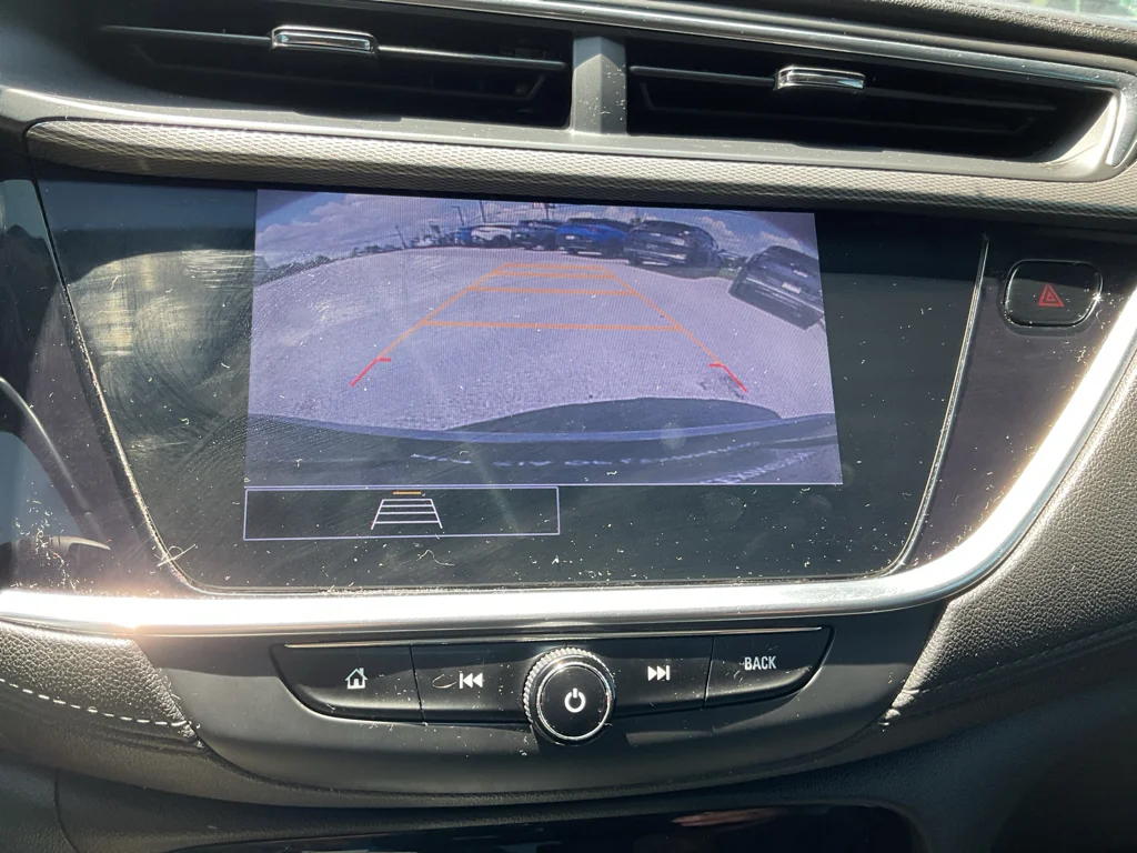 Used 2020 White Frost Tricoat Buick Select image 19