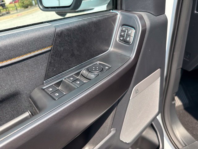 New 2026 Oxford White Ford Tremor image 25