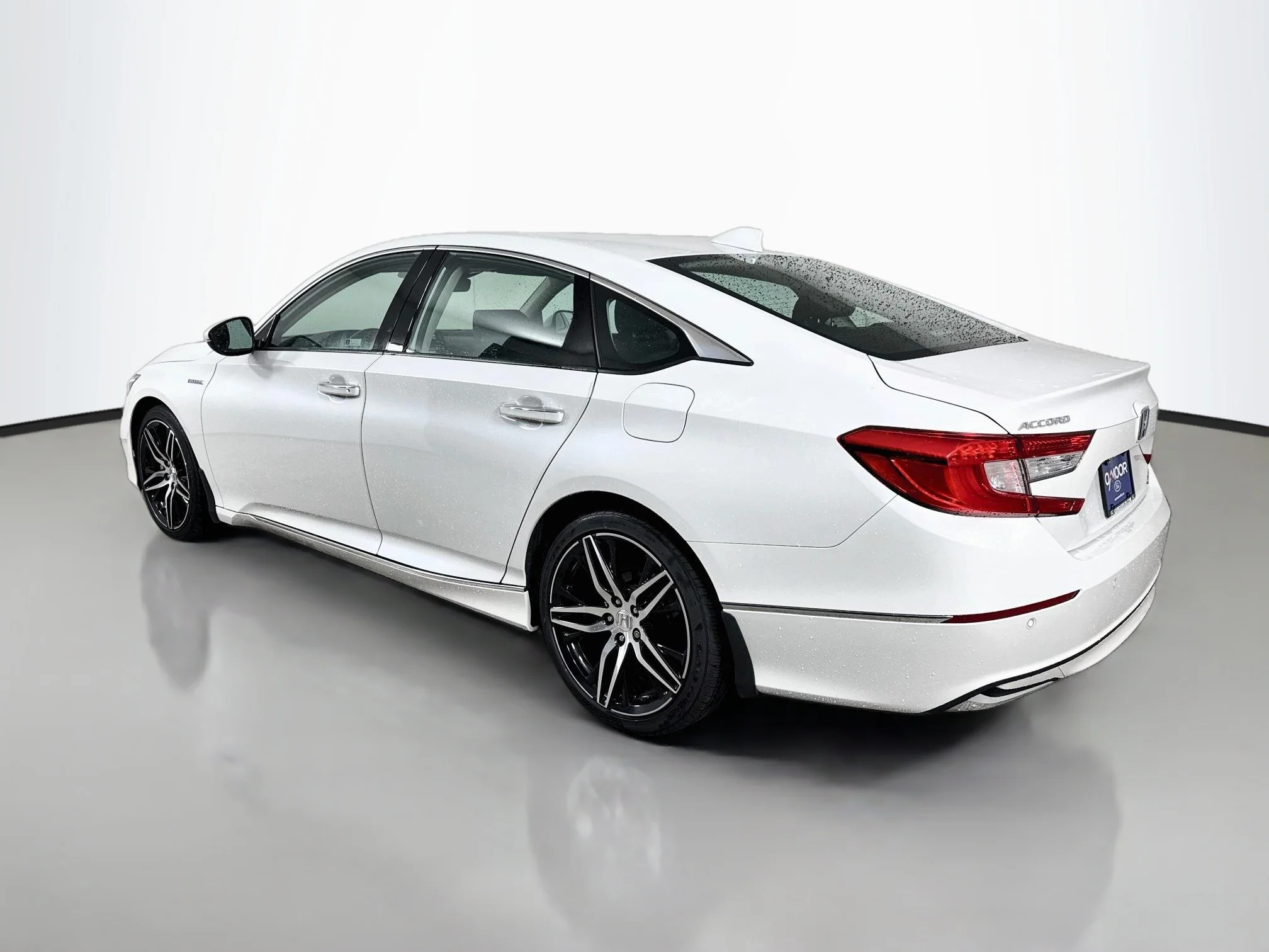 Used 2021 Platinum White Pearl Honda Touring image 5