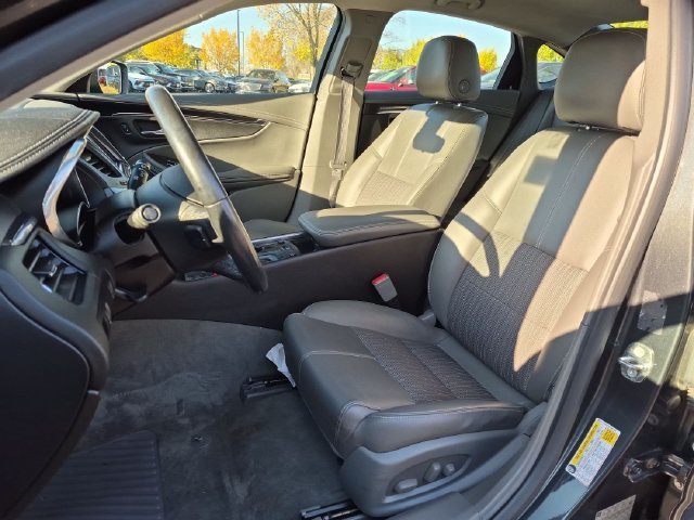 Used 2015 Gray Chevrolet LT image 11