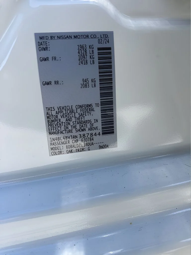 Used 2024 White Nissan 2.5 S image 30