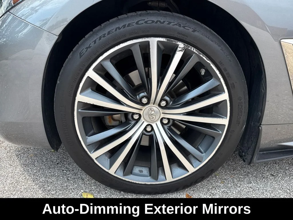 Used 2017 Gray INFINITI 3.0t Premium image 11