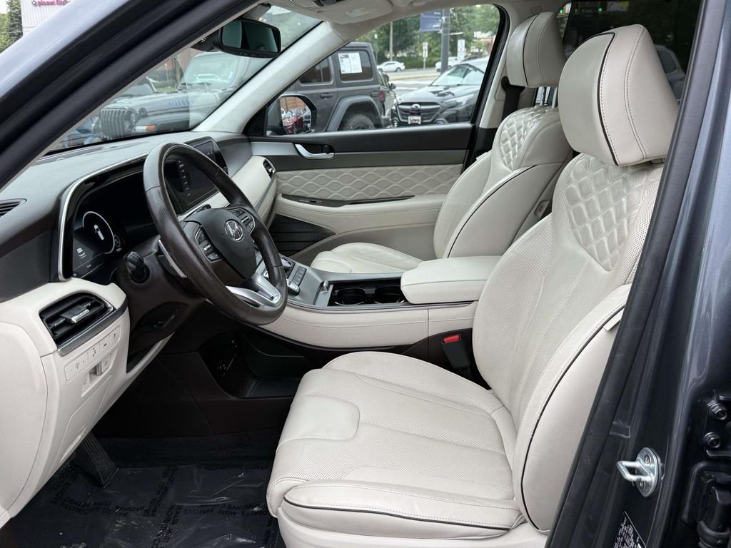 Certified Used 2020 Graphite Hyundai Limited image 14