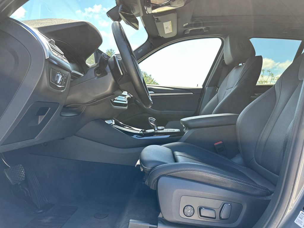 Used 2024 Skyscraper Grey Metallic BMW xDrive30i image 12