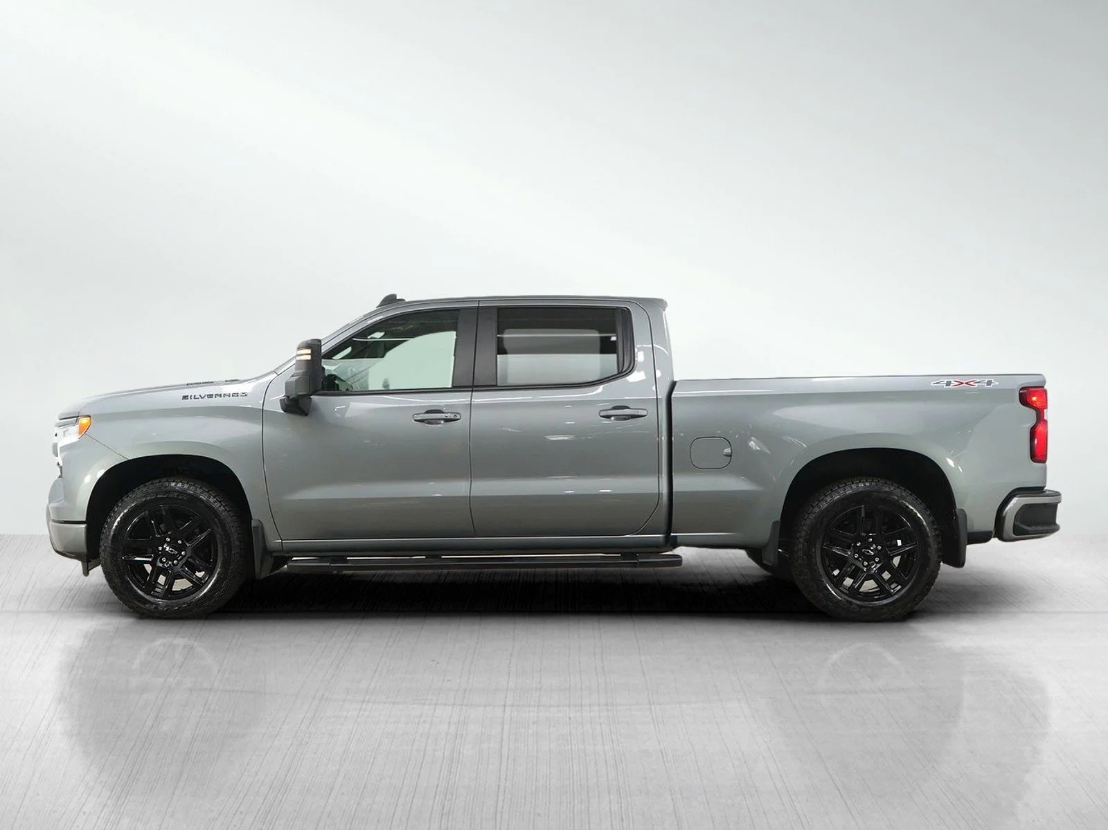 Used 2024 Chevrolet Silverado 1500 RST with VIN 1GCUDEE82RZ218791 for sale in Bloomington, Minnesota