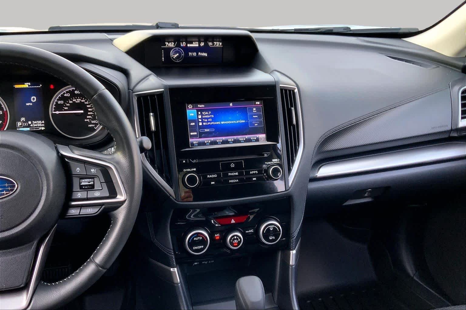 Used 2020 Ice Silver Metallic Subaru Premium image 7