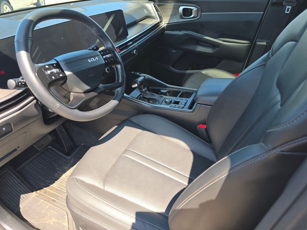 Used 2026 White Kia X-Line EX image 18
