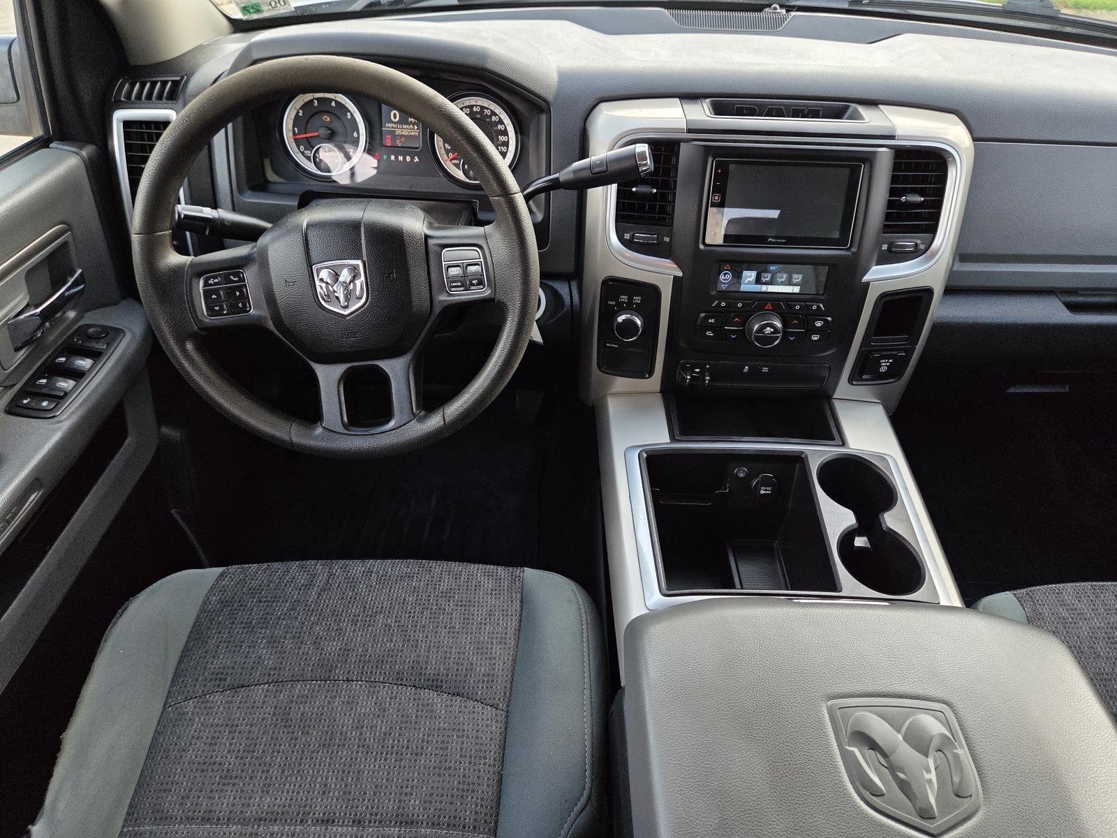 Used 2015 Bright White Clearcoat Ram SLT image 14