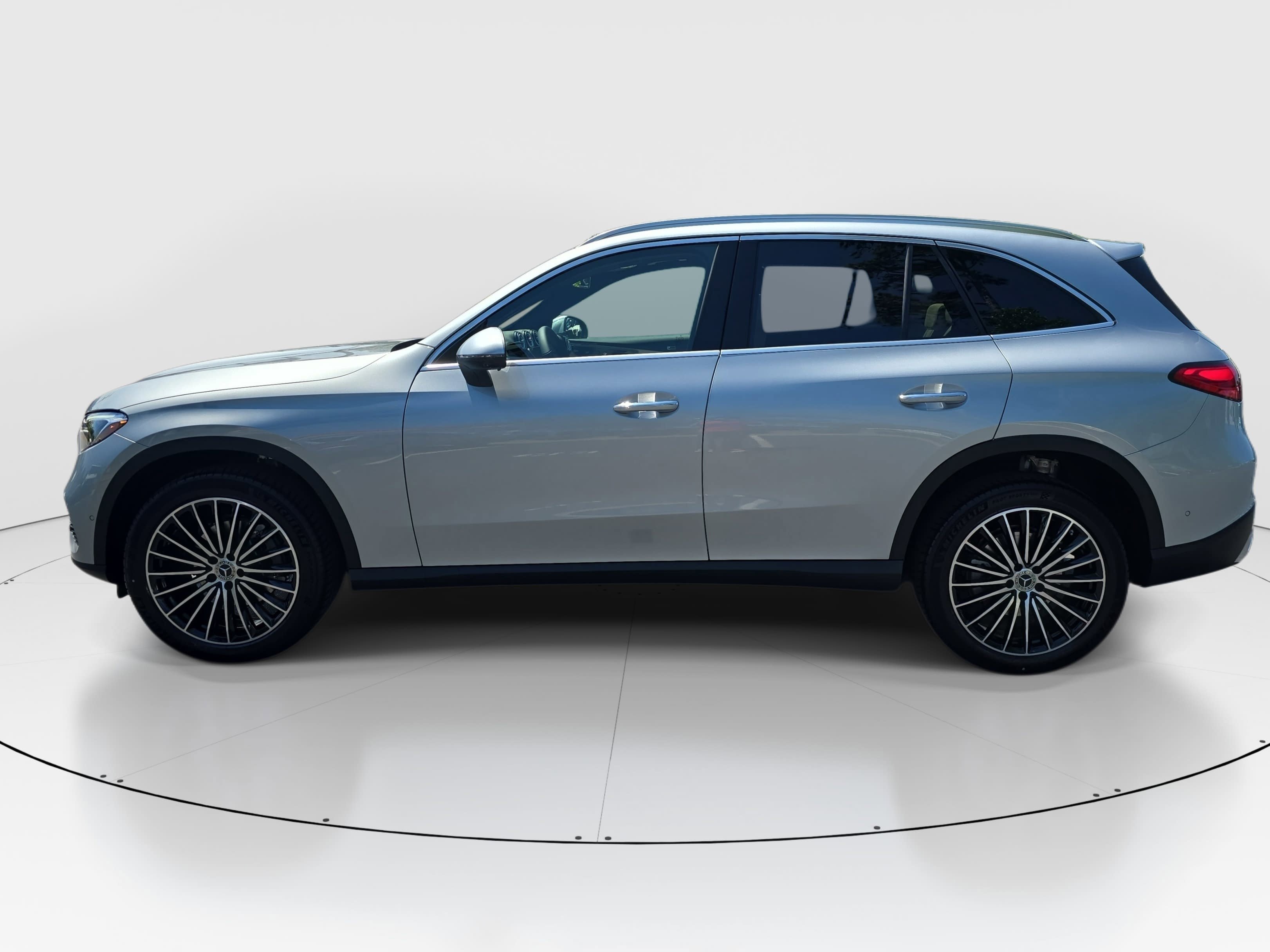 New 2026 Cirrus Silver Metallic Mercedes-Benz GLC300 image 8