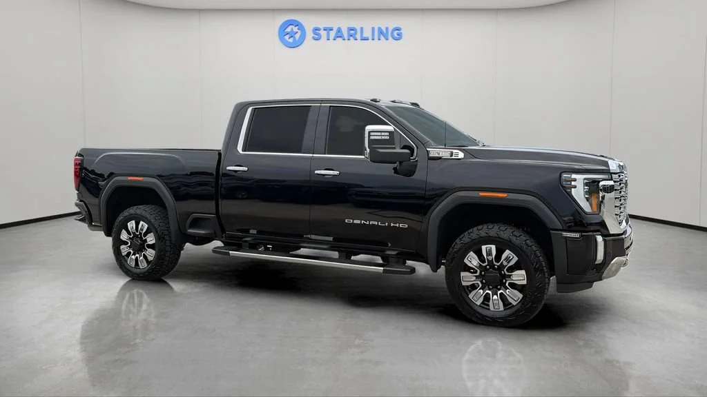 Used 2024 Onyx Black GMC Denali image 12