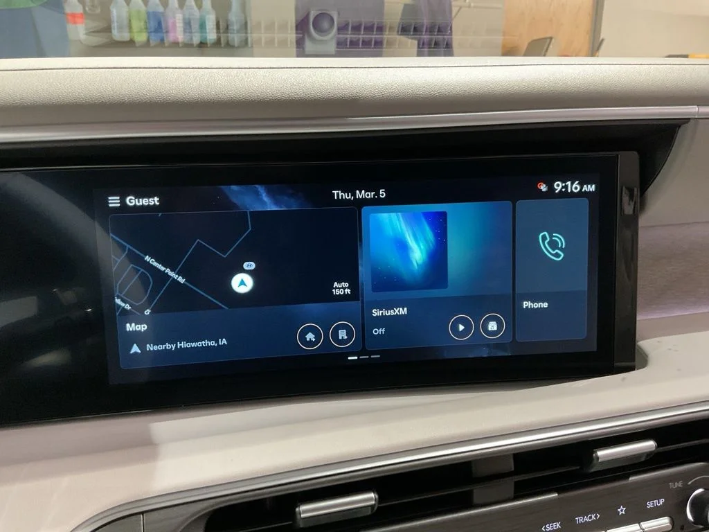 New 2026 Black Hyundai SEL Premium image 21