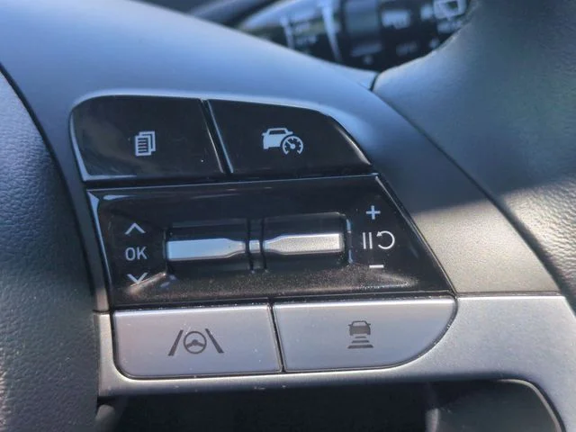 Certified Used 2023 White Hyundai SEL image 16
