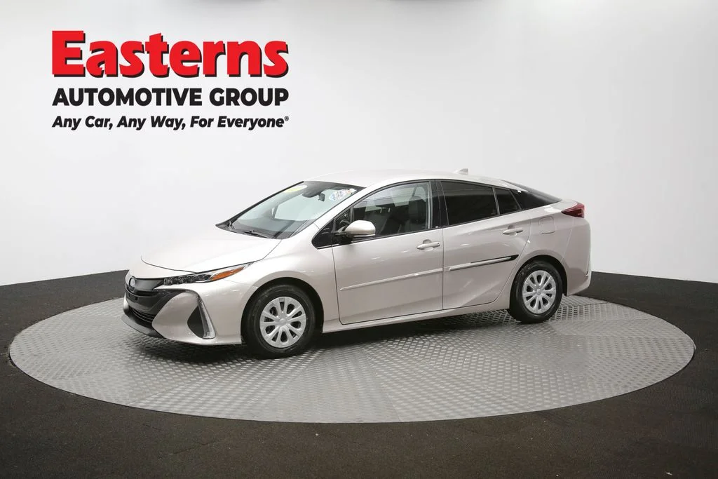 Used 2020 Gray Toyota XLE image 55