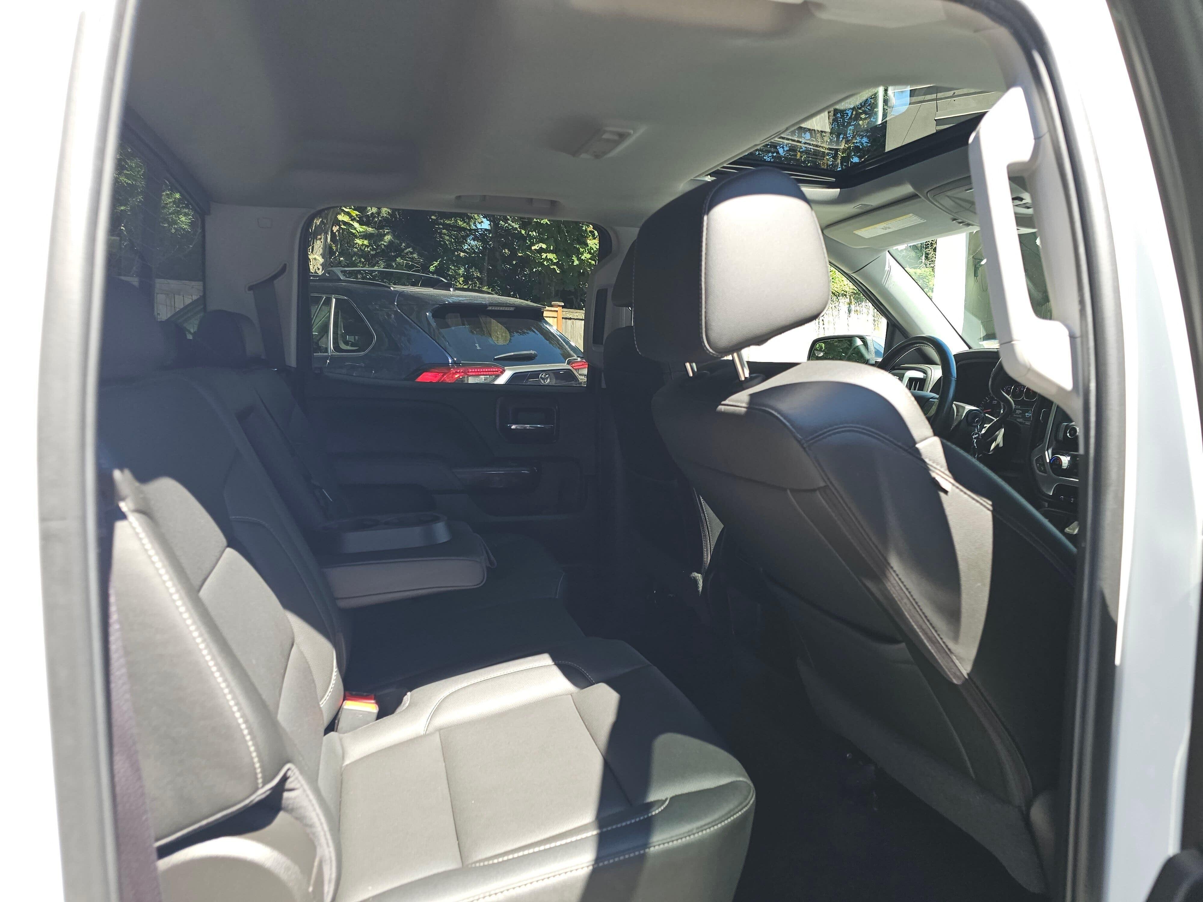 Used 2017 White Frost Tricoat GMC SLT image 14