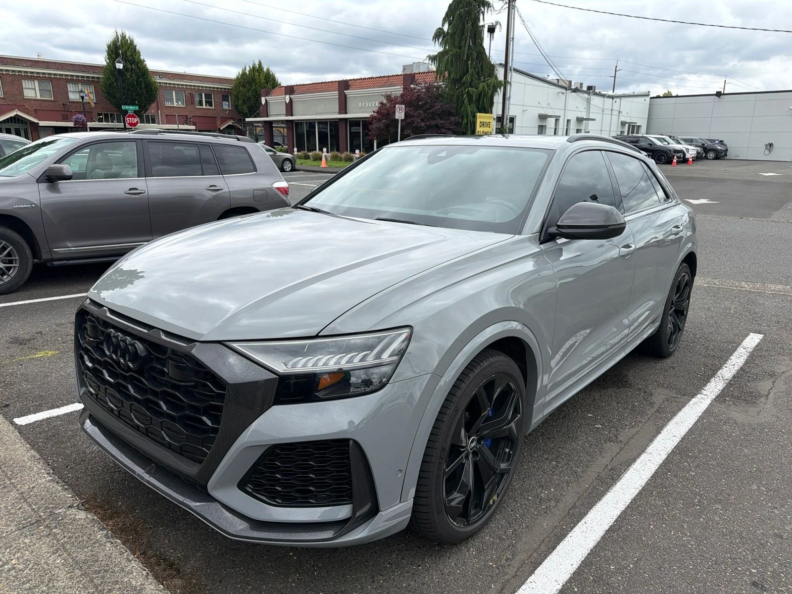 2022 Audi RS Q8 -'s photo