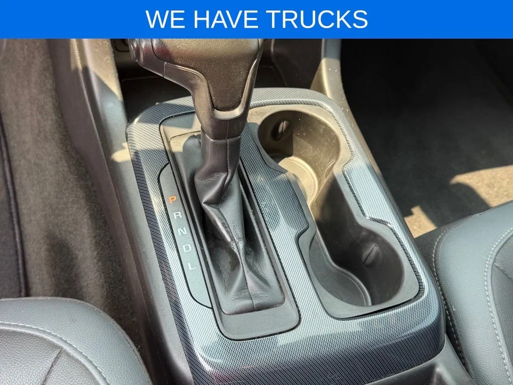 Used 2017 White Chevrolet Z71 image 25