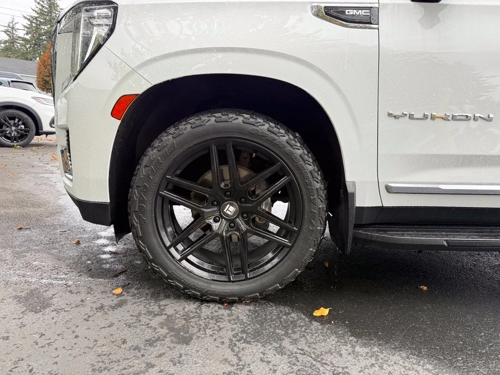 Used 2022 White GMC SLT image 5