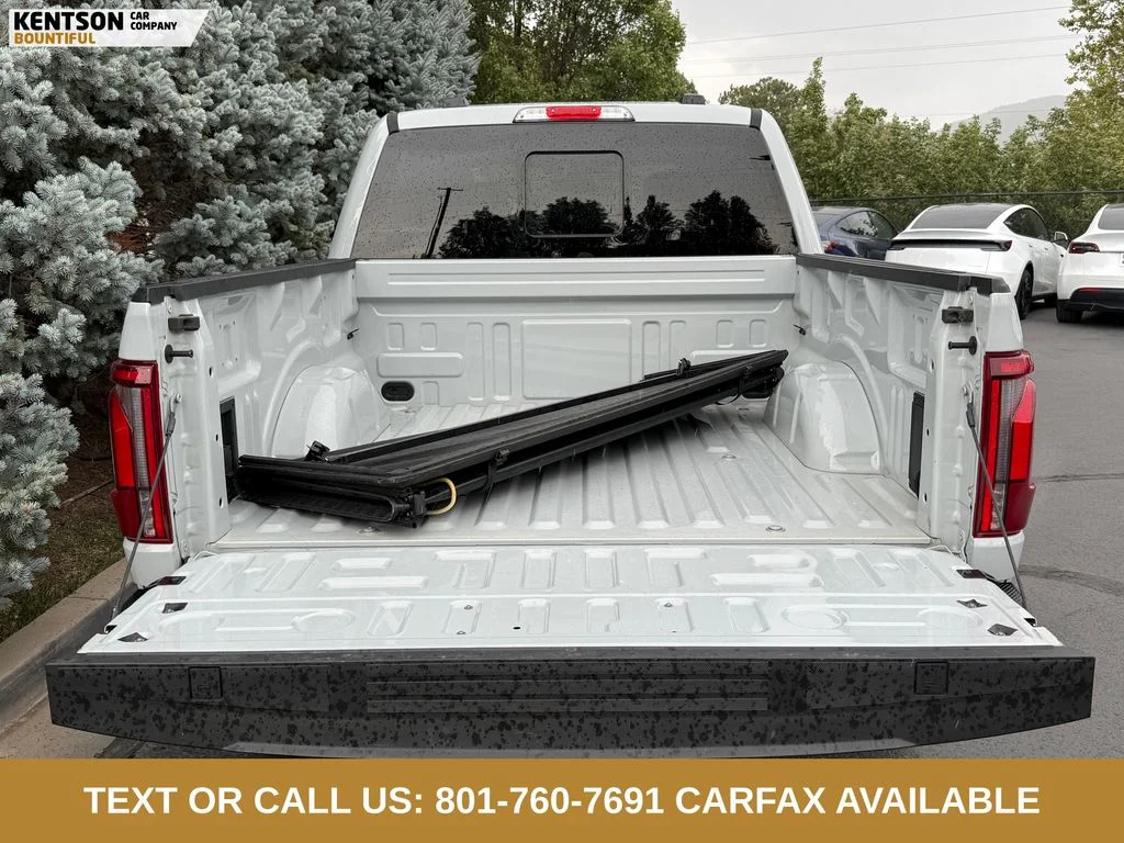 Used 2024 Gray Ford Lariat image 33