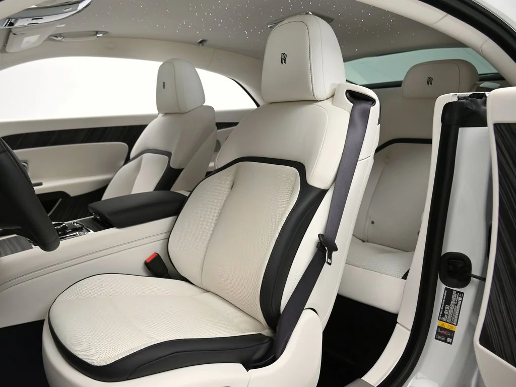 Certified Used 2025 Arctic White Rolls-Royce  image 10