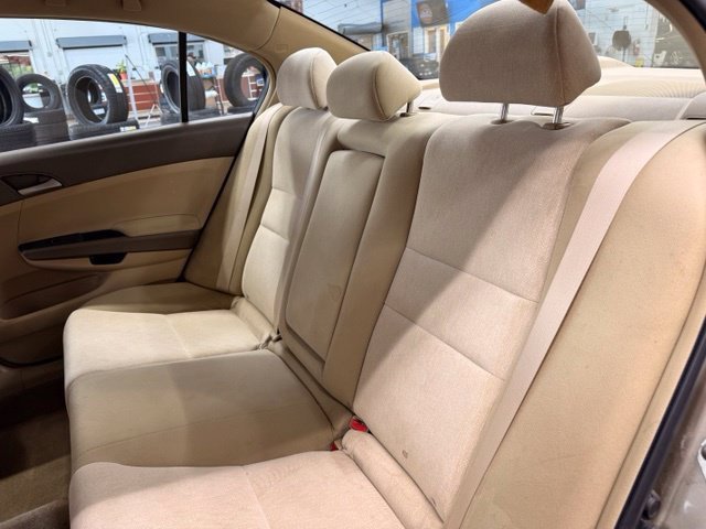 Used 2008 Gold Honda LX-P image 20