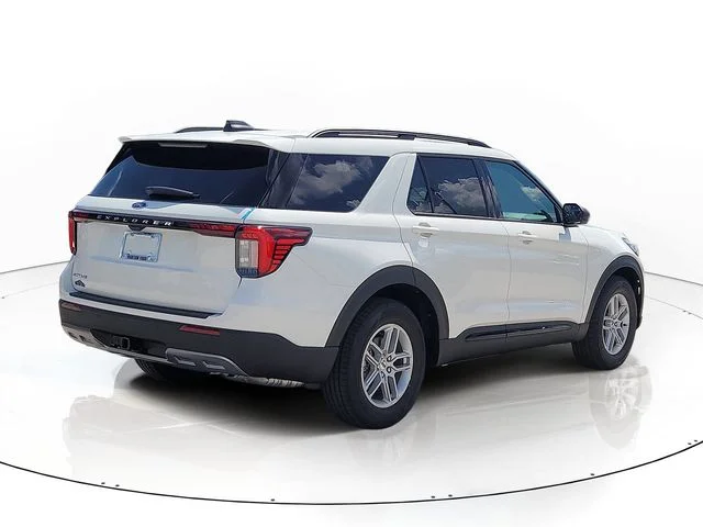 New 2026 White Metallic Ford Active image 5
