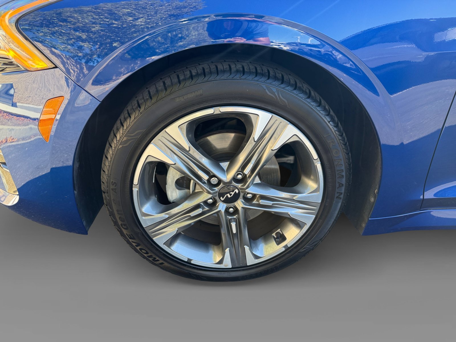 Certified Used 2023 Sapphire Blue Kia EX image 9