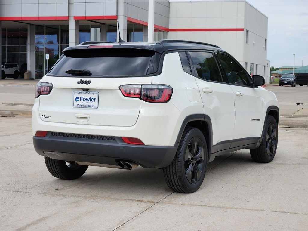 Used 2021 White Jeep Latitude image 7