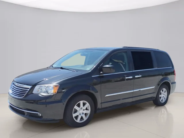 2011 Chrysler Town & Country TOURING