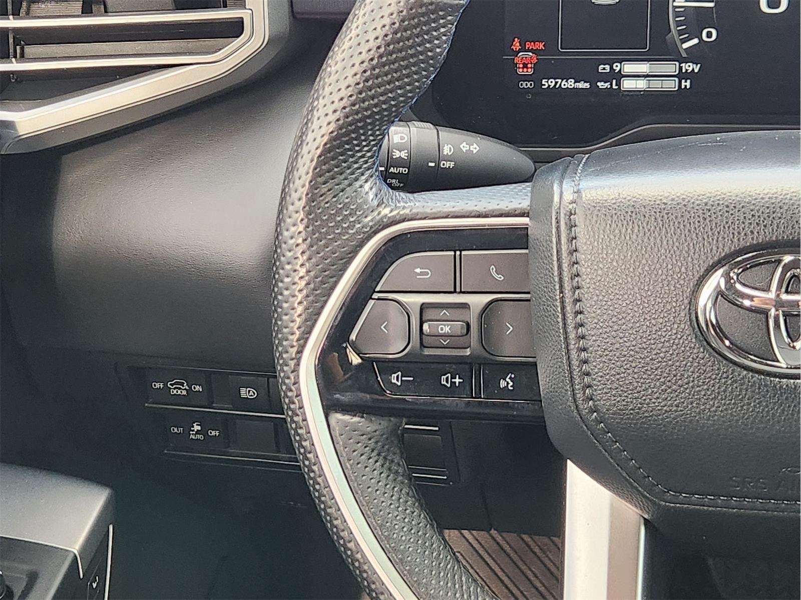 2024 Toyota Sequoia photo 28 of 33