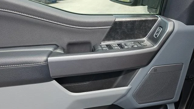 New 2026 Carbonized Gray Metallic Ford XLT 4WD image 22