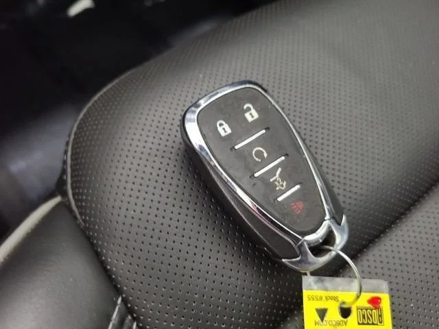 Used 2020 Iridescent Pearl Tricoat Chevrolet High Country image 39