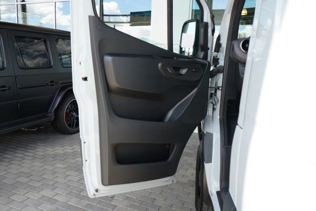 New 2025 Silver+Gray Mercedes-Benz Cargo 144 WB image 18
