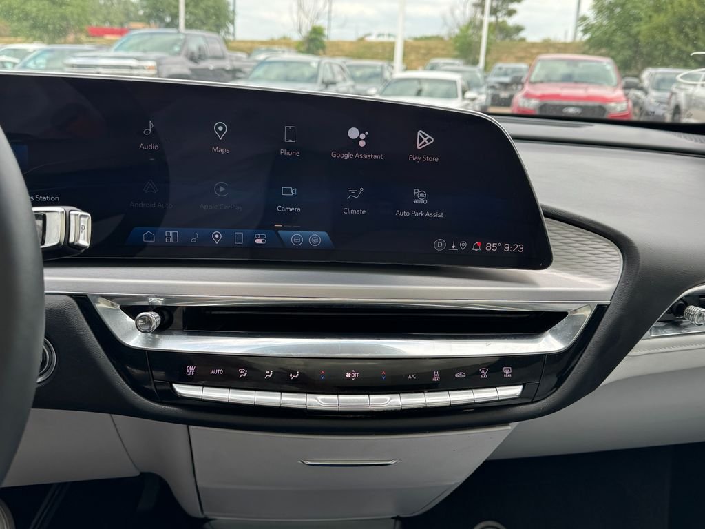 Used 2024 Crystal White Cadillac Sport image 18