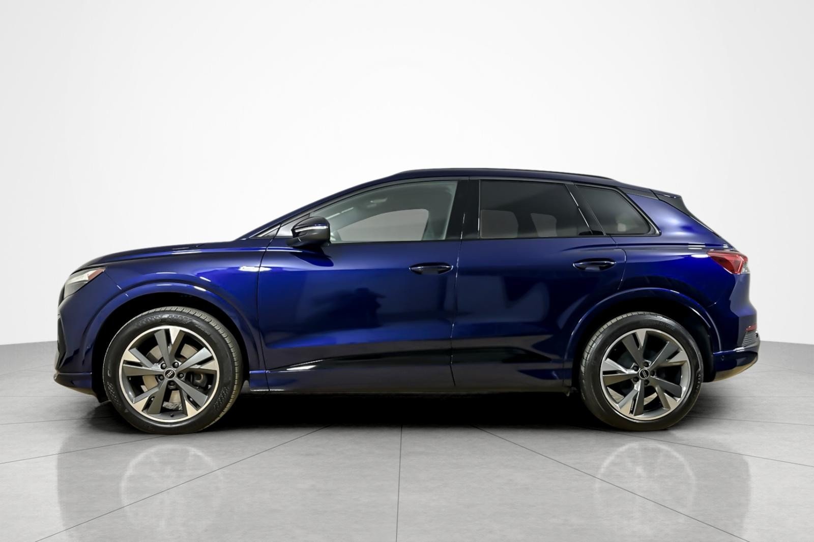 Certified Used 2023 Navarra Blue Metallic Audi Premium Plus 50 quattro image 2