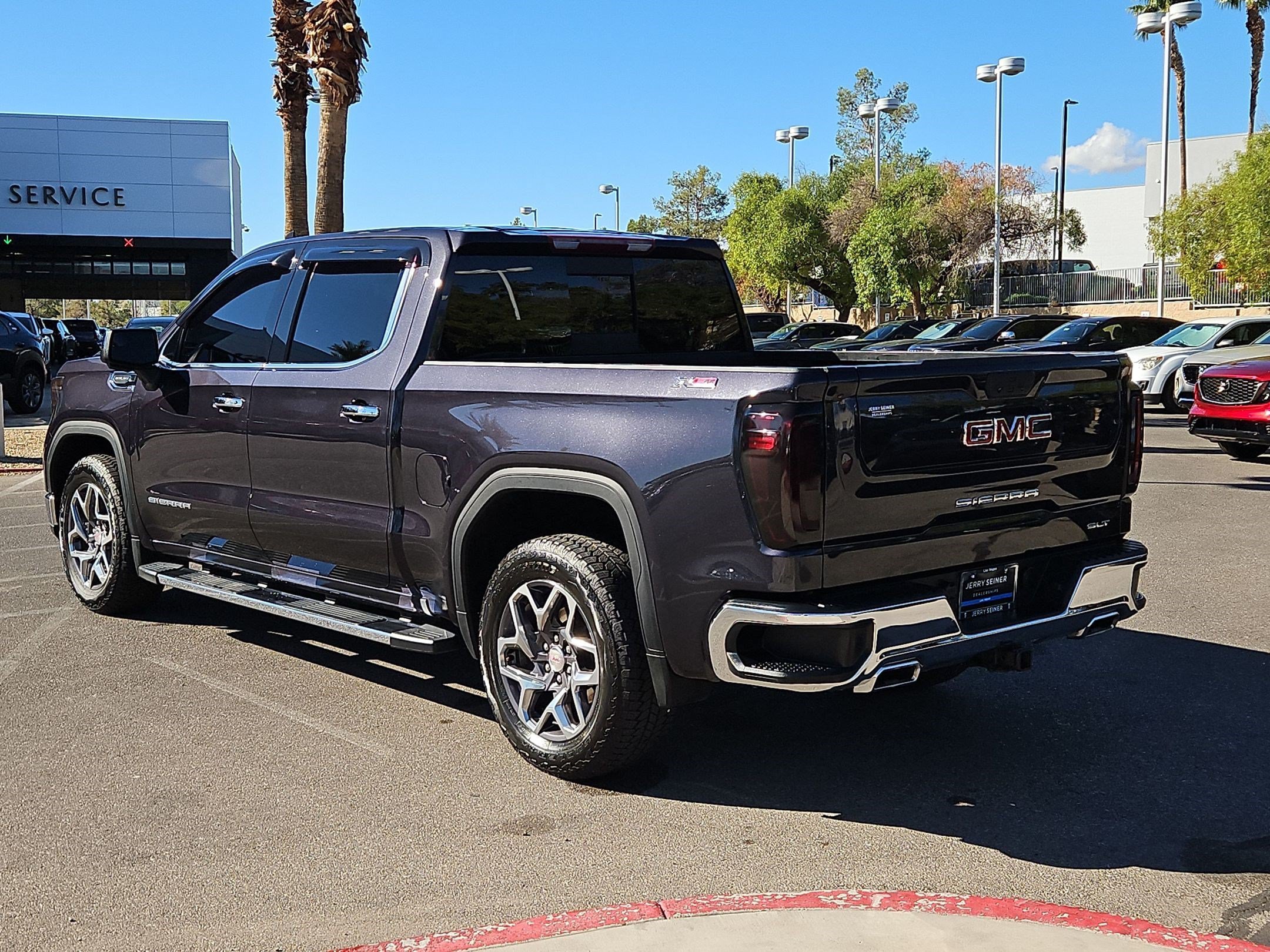 Certified Used 2023 TITANIUM RUSH METALLIC GMC SLT image 3