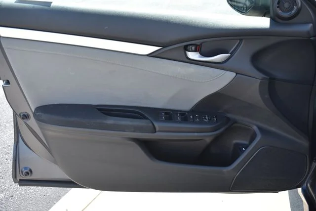 Used 2018 Gray Honda EX image 9