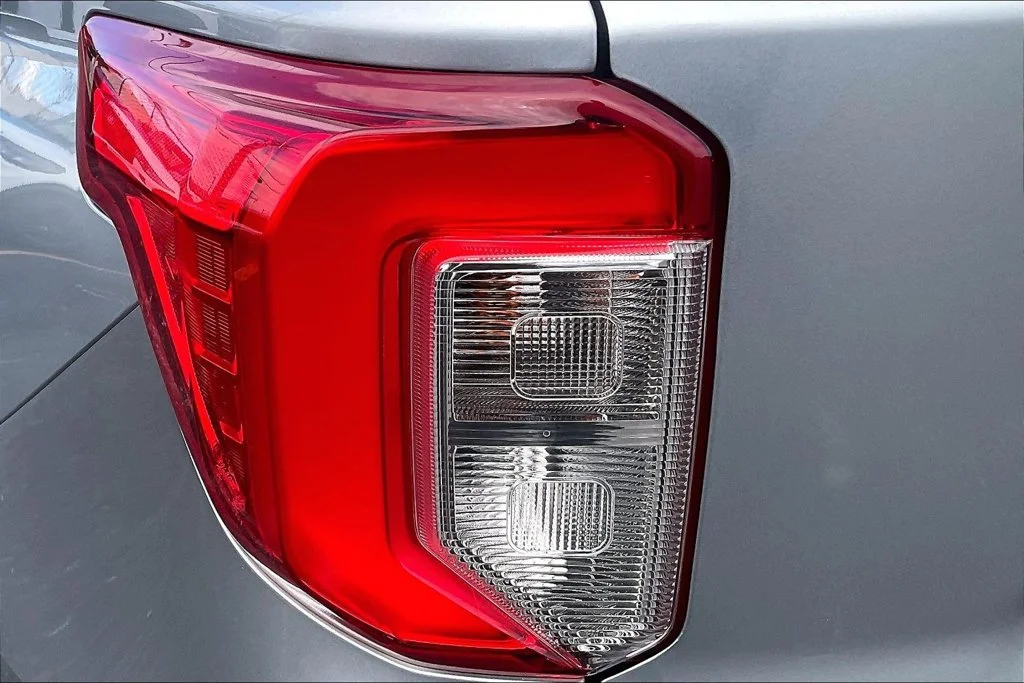 Certified Used 2023 Silver Metallic Ford XLT image 30