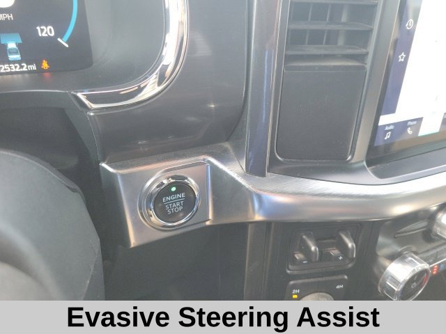 Used 2022 White Metallic Ford Lariat image 14