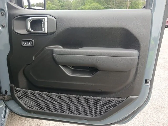 New 2026 Anvil Clearcoat Jeep Sport S image 28