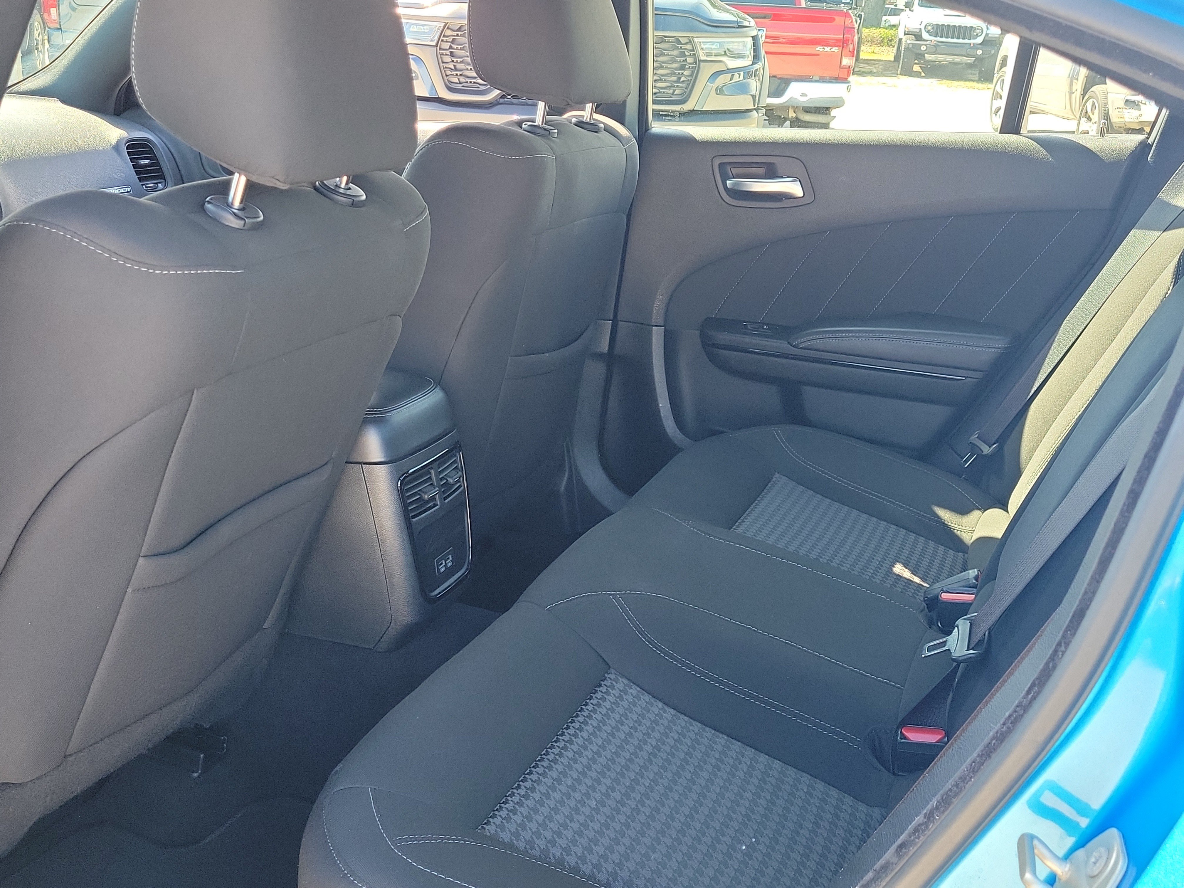 Used 2023 B5 Blue Pearlcoat Dodge SXT image 13