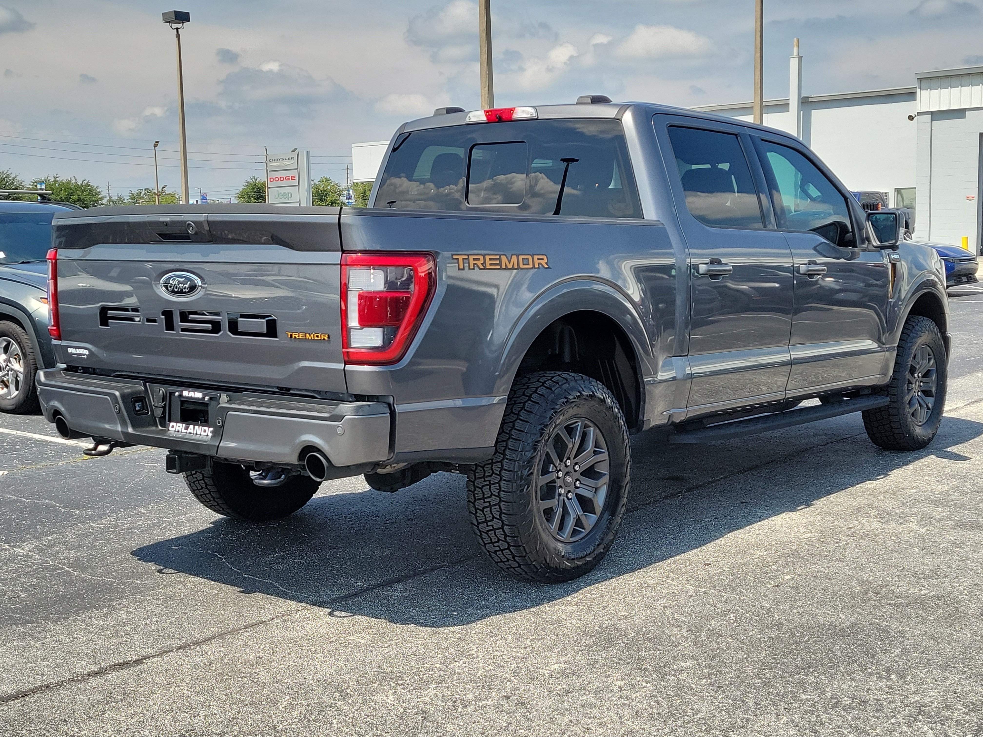 Used 2023 Gray Metallic Ford Tremor image 7