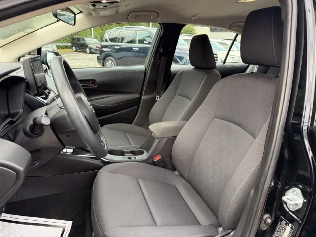 Used 2025 Midnight Black Metallic Toyota LE image 13