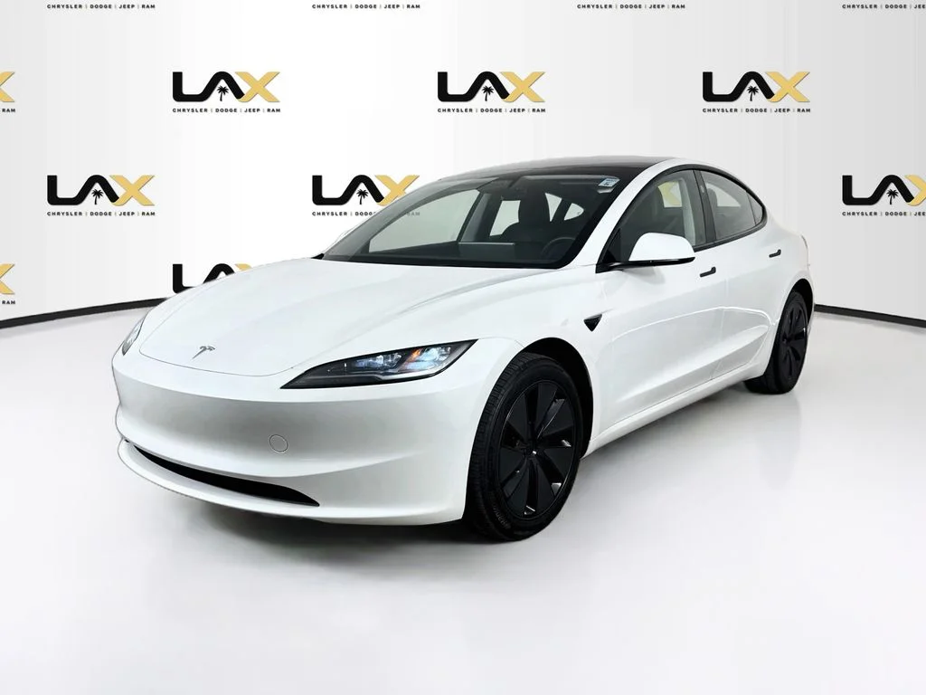 Used 2025 White Tesla Long Range image 3