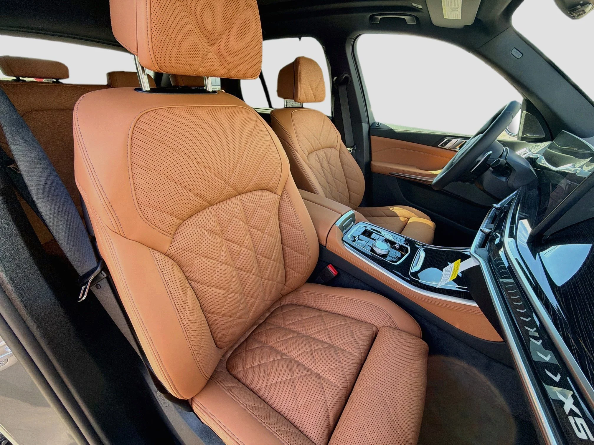 Used 2026 Skyscraper Grey Metallic BMW xDrive50e image 14