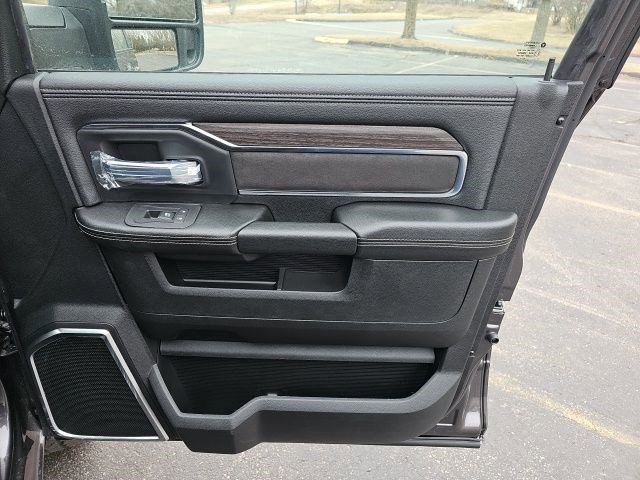 New 2026 Granite Crystal Metallic Clearcoat Ram Laramie image 14