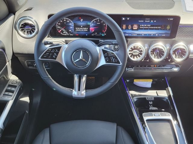 New 2026 Polar White Mercedes-Benz GLB 250 image 12