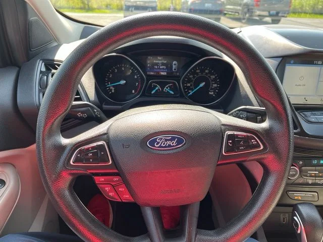 Used 2019 Green Ford SE image 12